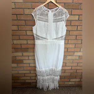 NWT BEBE Tiered Ruffle Lace Midi Dress Ivory Short Sleeve Size XL thumbnail 3