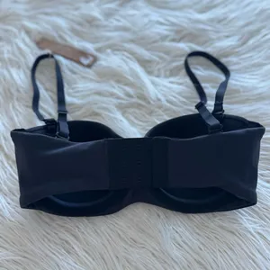 Skims Fits Everybody Strapless Bra Onyx Size 30C thumbnail 5