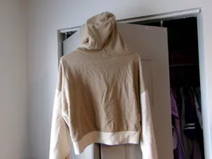 True Religion Brand Jeans cropped hoodie sweatshirt in beige/khaki size medium. thumbnail 10