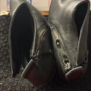 Black Ankle Boots with Zipper and block heel 8 thumbnail 3