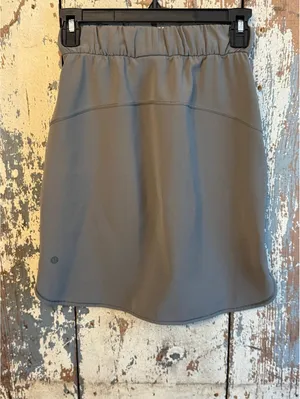 Lululemon On the Fly women’s skirt size XS grey sage thumbnail 3