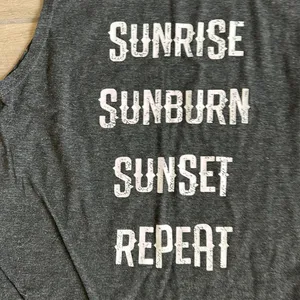 Sunrise, sunburn, Sunset, repeat tank top Gray Size M thumbnail 2