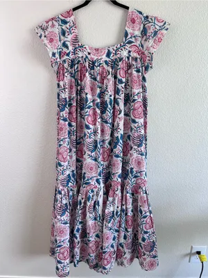 NWT Livro Women's Floral Print Tiered Maxi Dress Flutter Sleeves Pink Blue thumbnail 3