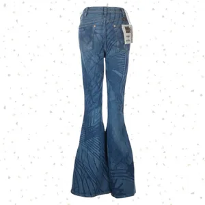 Wrangler x Lainey Wilson Blue Star Jeans Bell Bottom Flare TALL Size 28 x 34 NEW thumbnail 2