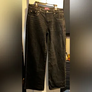 NWOT Edikted Quincy Studded Low Rise Baggy Jeans- Washed Black thumbnail 6