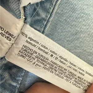 Zara High Waisted Sailor Jeans Light Wash Blue Gold Button Slim Leg XS 6147/157 thumbnail 10