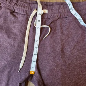 Vuori Womens Performance Jogger Dark Plum Purple Heathered Slim Sweatpants Small thumbnail 8