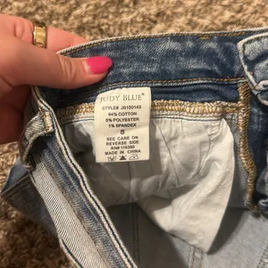 Judy Blue Denim Jean Shorts Cuffed Size Small thumbnail 5