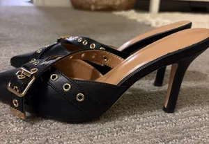 Amazon Black Heels thumbnail 1