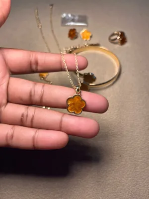 Gold & Brown Clover Flower Jewelry Set - Necklace, Bracelet, Ring, Earrings thumbnail 9