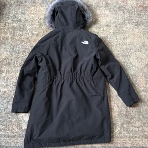 $400 The North Face Womens Arctic Parka Black 550 Down Jacket XL NF0A4R2V thumbnail 6