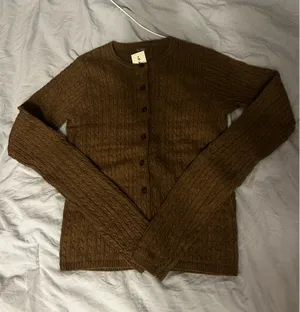 Brandy Melville PacSun Sweater thumbnail 1