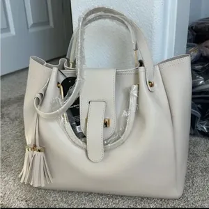 Yani J’adore Beige Bliss Tote‎ NWT thumbnail 1