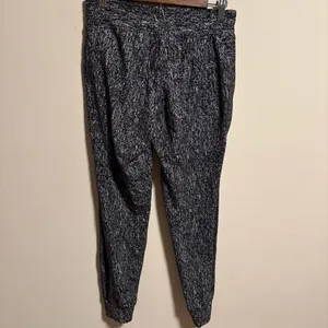 Lululemon Ready To Rulu Pant Running Luon Suited Jacquard Black White- Size 6 thumbnail 4