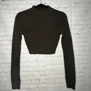 NWT GARAGE Mock Neck Ribbed Long Sleeve Cropped Sweater‎ Olive Green Size XS thumbnail 5