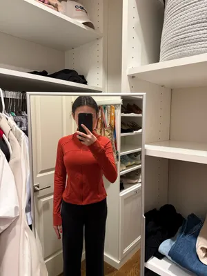 Lululemon Cropped Jacket thumbnail 5