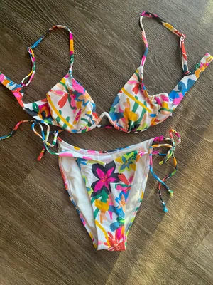 Target Floral Bikini thumbnail 1