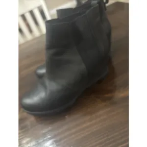 Sorel Womens Black Leather Slip On Wedge Booties Joan Of Arctic Size 8.5 thumbnail 2