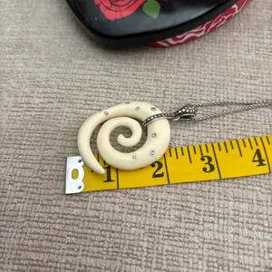 Brighton New Cream Spiral Long Necklace with Heart Tin thumbnail 8