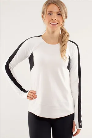 Lululemon Run Bold in the Cold Long-Sleeve Pullover Size 10 in Polar Cream/Black thumbnail 1