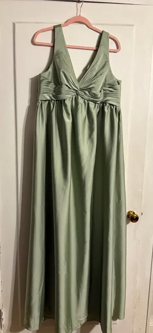 Azazie Sage‎ Green Satin V-Neck Ruched Bodice Formal Bridesmaid Gown Dress A14 thumbnail 1