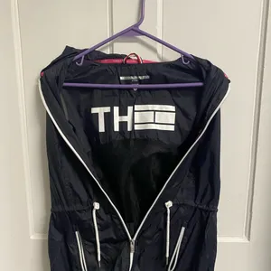 Tommy Hilfiger sport vest thumbnail 3