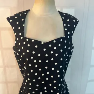 White House Black Market NWT Black And White Polka Dots Sheath Dress Size 12 thumbnail 3