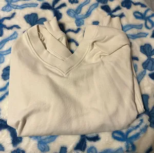Aerie V-Neck Sweatshirt thumbnail 1