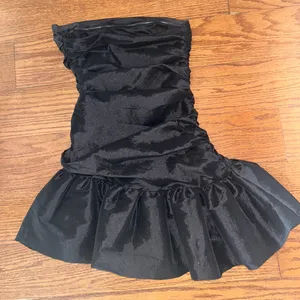 Do+Be Ruched Strapless Black Bubble Hem Cocktail Mini Dress Size Small thumbnail 8