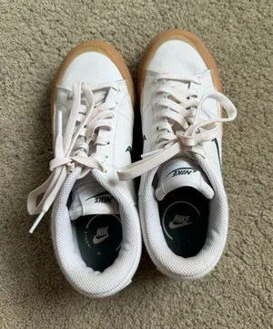 platform Nike White and Gum Low-Top Sneakers with Black Swoosh thumbnail 1