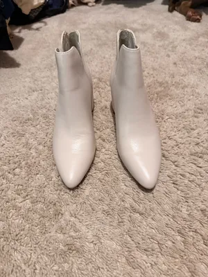 White Boots Size 7 thumbnail 3