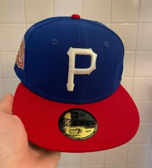 Caps and curls Pittsburg pirates Puerto Rico festival exclusive size 7 brand new sold out autographed with pin thumbnail 1