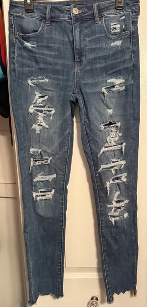 American Eagle Jeans thumbnail 1