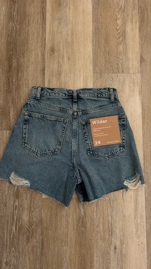 NWT Reformation Wilder High Rise Shorts thumbnail 3