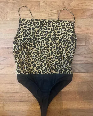 Leopard print body suit new with tags thumbnail 3
