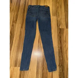 American Eagle Women's 2 Jeans Blue Jegging‎ Next Level Stretch thumbnail 6