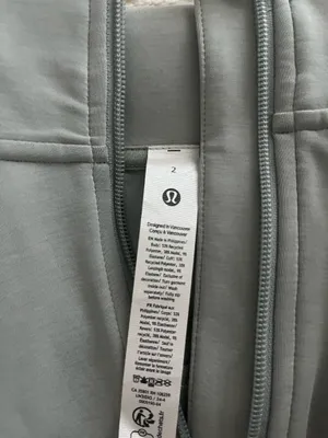 Lululemon Half-Zip thumbnail 2