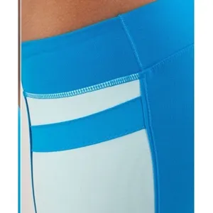 Lululemon Sz 10 Heat It Up Crop Beach Blanket Blue Run Cross Fit Gym Summer Yoga thumbnail 5