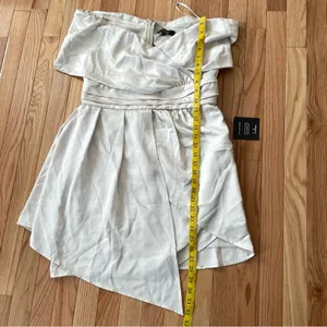 Lulus Off Shoulder Cream Mini Dress Womens Large Bridal Shower Romantic thumbnail 6