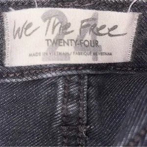 We The Free Free People Distressed Black Denim Shorts Button Fly Size 24 thumbnail 3