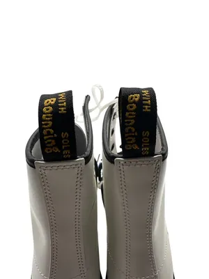 Dr. Martens Women 11 Unisex Genuine AirWair Leather Style 101 YS White Boots thumbnail 8