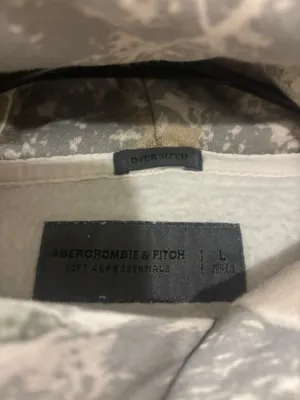 Abercrombie and Fitch camo hoodie thumbnail 2