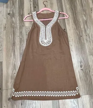 Themelabel brown dress with White embroidery beach sleeveless size small thumbnail 4