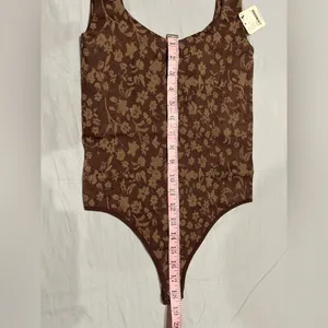 Free People PRINTED CLEAN LINES Clean Lines Bodysuit Size M/L thumbnail 7