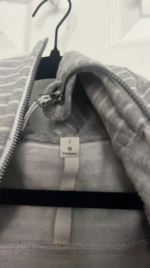 Lululemon Gray Striped Hooded Vest thumbnail 3
