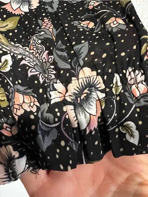 Loft Black and White Floral Ruffle Key Hole long sleeve pullover top size small thumbnail 7