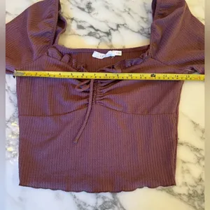 NWOT LUSH WOMEN'S PLUM LONG SLEEVE CINCH FRONT KNIT TOP Cropped M thumbnail 5