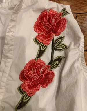 Y2K Does 70s Mocha Apparel Embroidered Floral Crop Top size M thumbnail 12