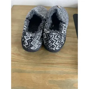 NWT Born Knit Sherpa Black and Gray Comfy Slip On Aztec Slippers Womens Small 6 thumbnail 5
