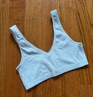 Garage like new Stella Seamless Plunge Tank Top baby blue thumbnail 4